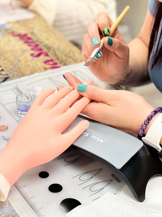 Curso Basico de Uñas: Paquete de 10 Clases - Karla's Nails Supply