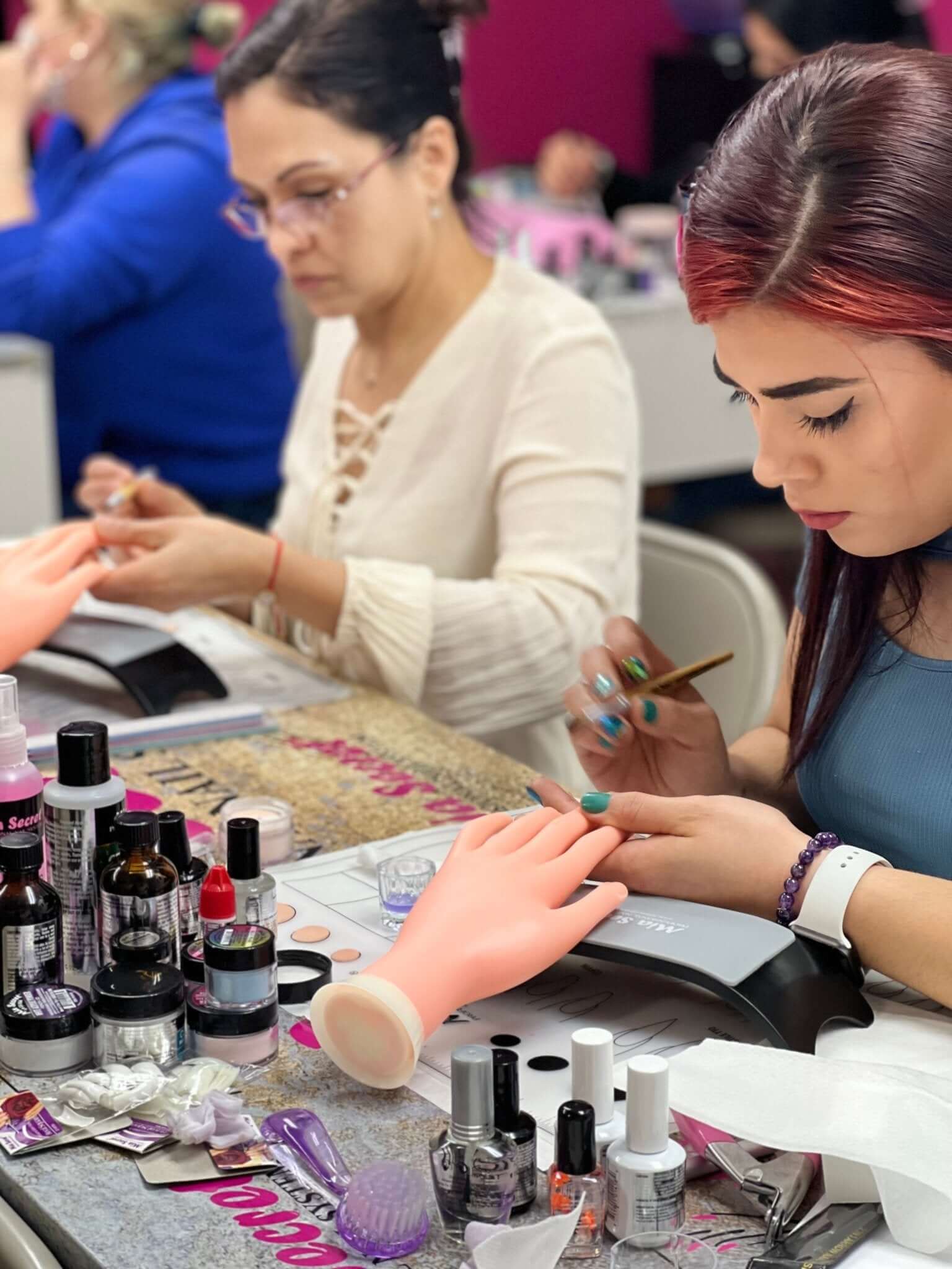 Curso Basico de Uñas: Paquete de 10 Clases - Karla's Nails Supply