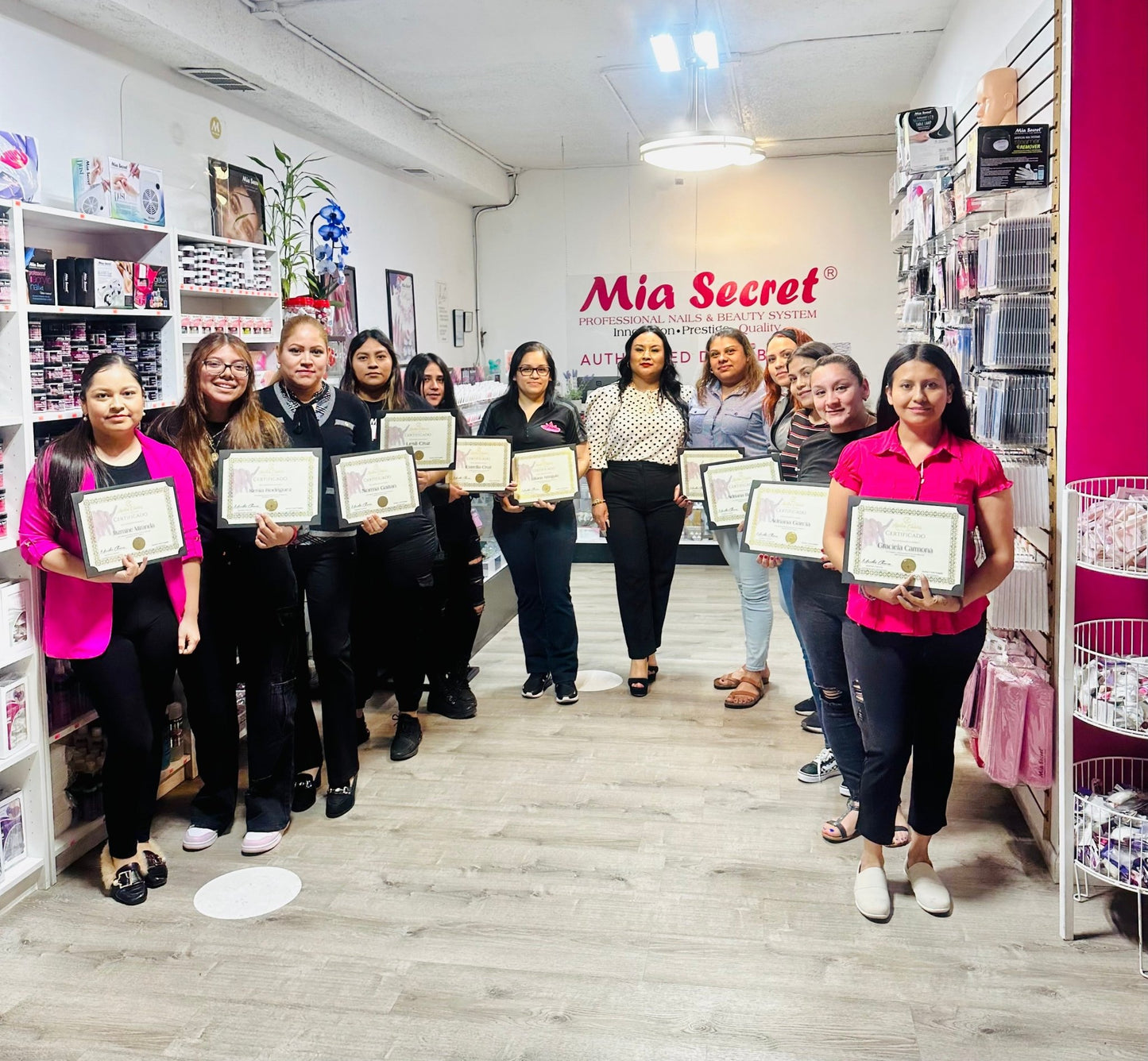 Curso Basico de Uñas: Paquete de 10 Clases - Karla's Nails Supply
