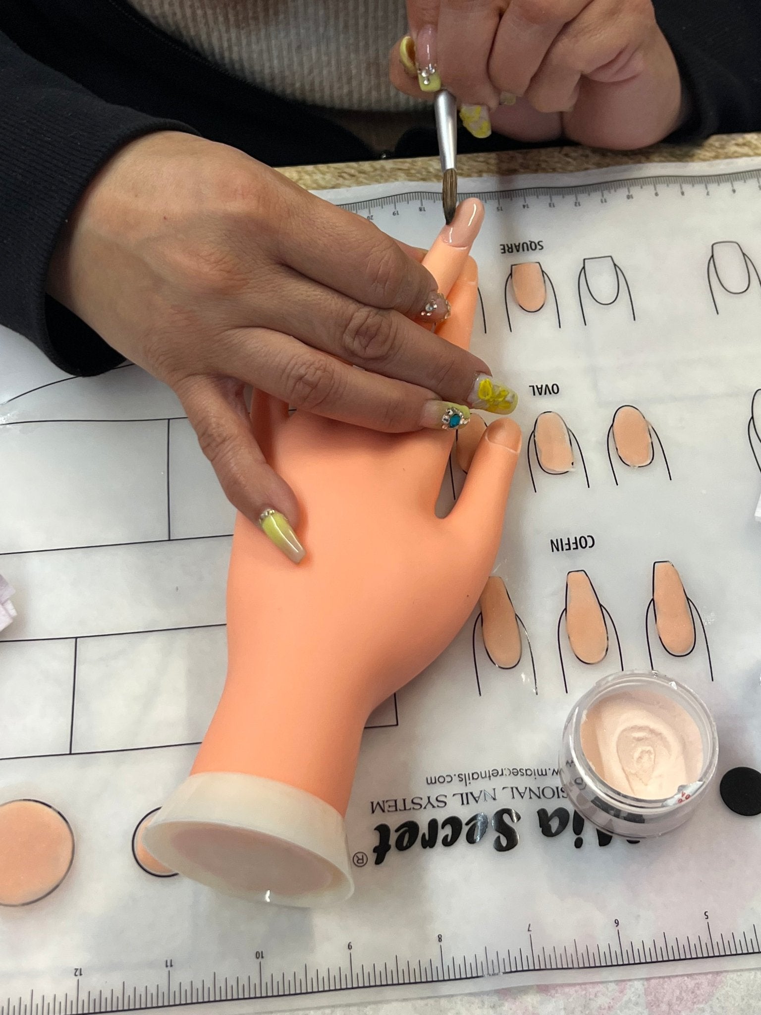 Curso Basico de Uñas: Solo 1 Clase - Karla's Nails Supply